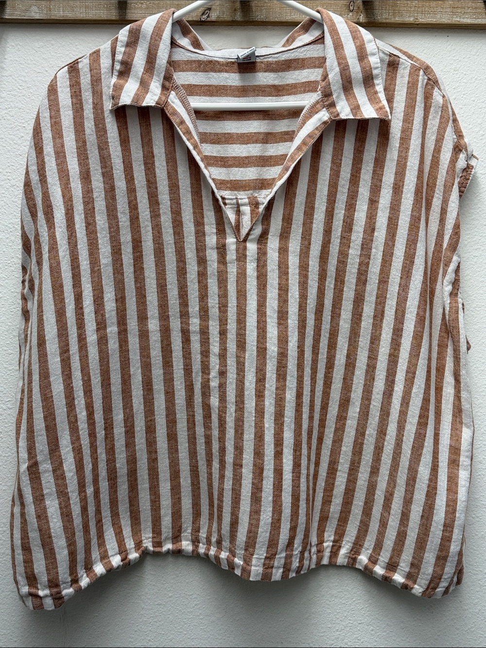 Old navy women’s vertical Striped Collared sleeveless Top in Brown & Cream 2x